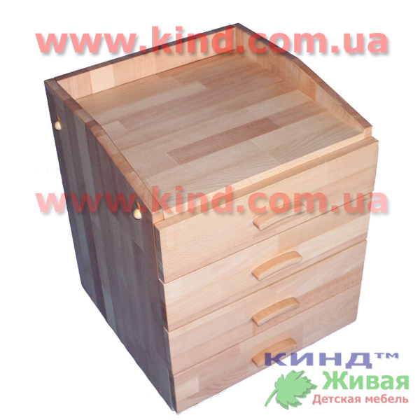 Дитячі меблі із дерева в Україні