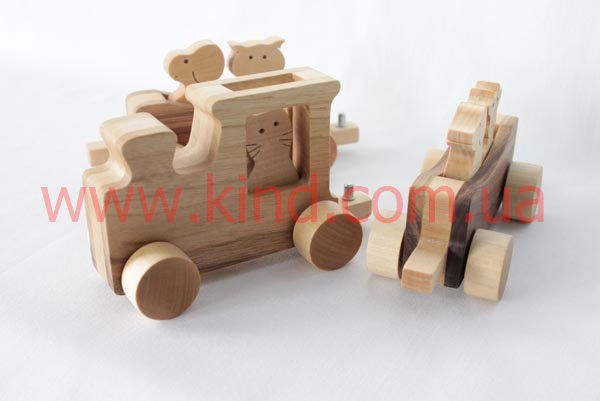 Деревянная игрушка - поезд